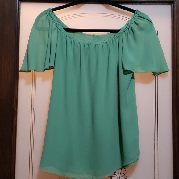 Top - Picture 2 of 2